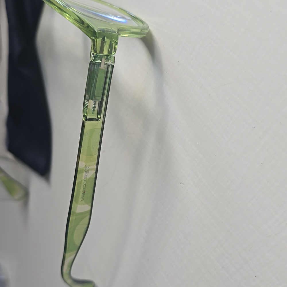 Reading Glasses - Picture 3 of 4
